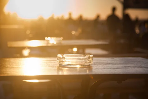 Sonnenuntergang Bar Strand Fokus Auf Tisch — Stockfoto