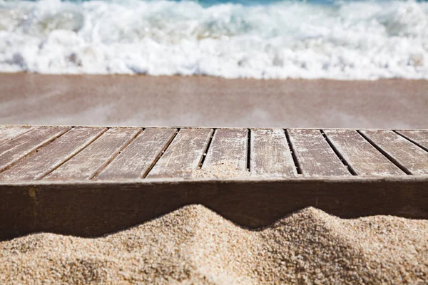 Wooden Plank Sand Blue Sea Background — Stock Photo, Image