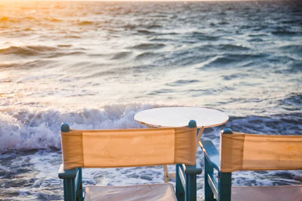 Table Chairs Waves Sunset Beach Holiday — Stock Photo, Image