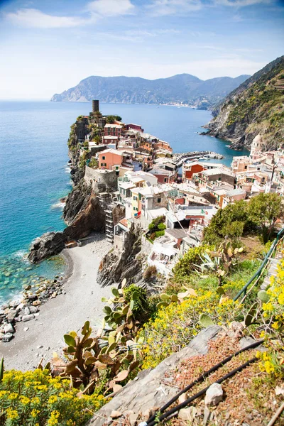 Vernazza 'nın hava manzarası, Cinque Terre, İtalya