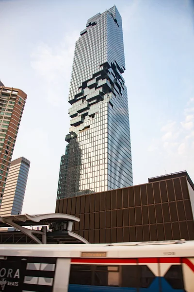 King power mahaNakhon, the tallest building in Bangkok — Stock Photo, Image