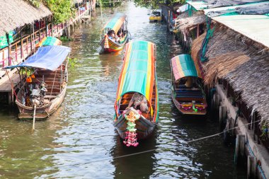 Khlong delikanlı mayom yüzen pazarı, Bangkok, Tayland