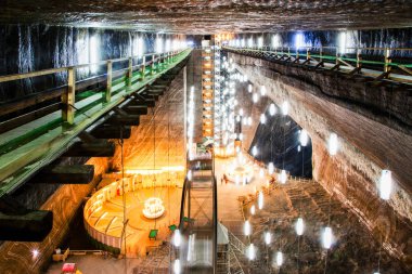 Tuz madenindeki yeraltı eğlence parkı Salina Turda