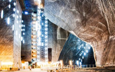Tuz madenindeki yeraltı eğlence parkı Salina Turda