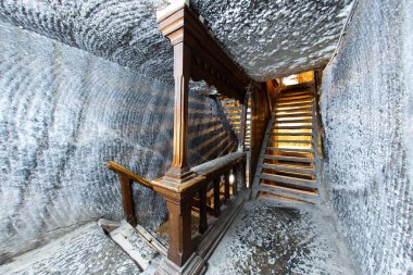 Tuz madenindeki yeraltı eğlence parkı Salina Turda