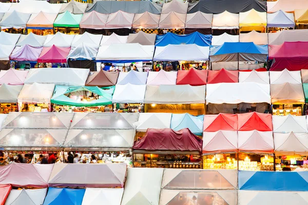 Colorful Night Train Market Ratchada, Bangkok, Thailand — Stock Photo, Image