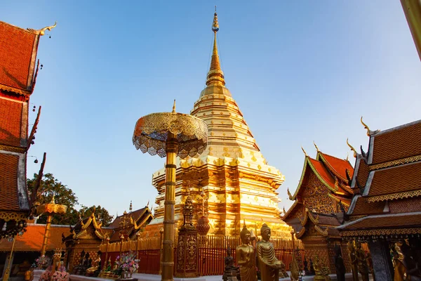 Wat Phra that Doi Suthep buddyjska świątynia w Chiang Mai, Tajlandia — Zdjęcie stockowe