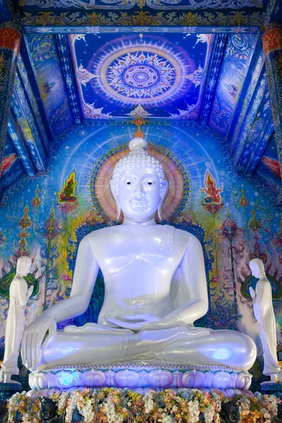 Niebieskie Wnętrze świątyni w Chiang Rai — Zdjęcie stockowe