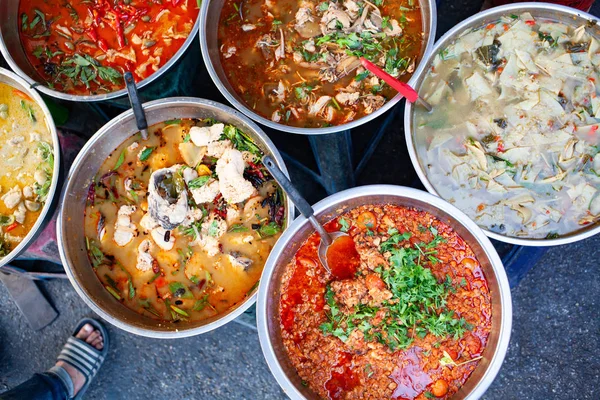 Tayland lezzetli taze sokak gıda-üst görünüm-Thai Curry,