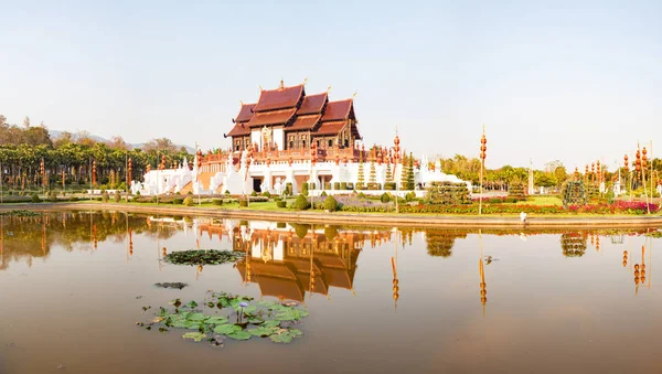 Kungliga Flora Ratchaphruek Park, Chiang Mai, Thailand — Stockfoto