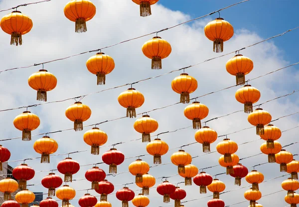 Chinese lanterns and blue sky — Stock Photo, Image