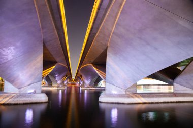 gece bir köprü hatları soyut fotoğraf