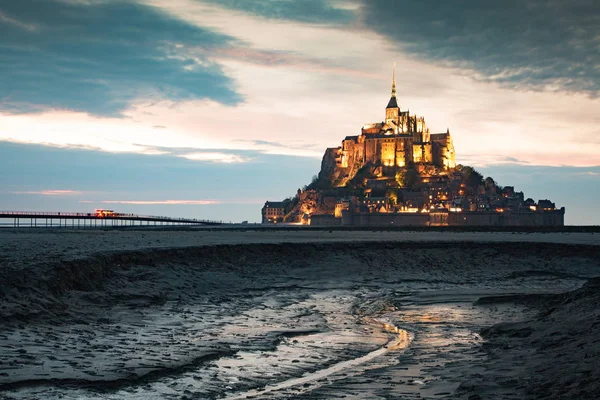 Tidelands z Mont Saint-Michel, kanał angielski, droga św ja — Zdjęcie stockowe