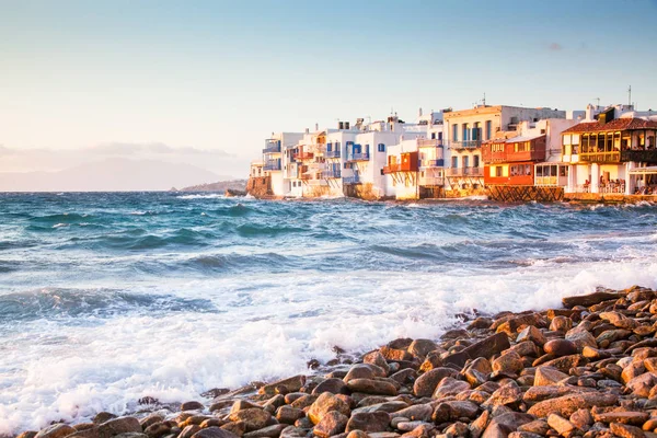 Poco venezia al tramonto, mykonos, Grecia - viaggi di lusso destiat — Foto Stock