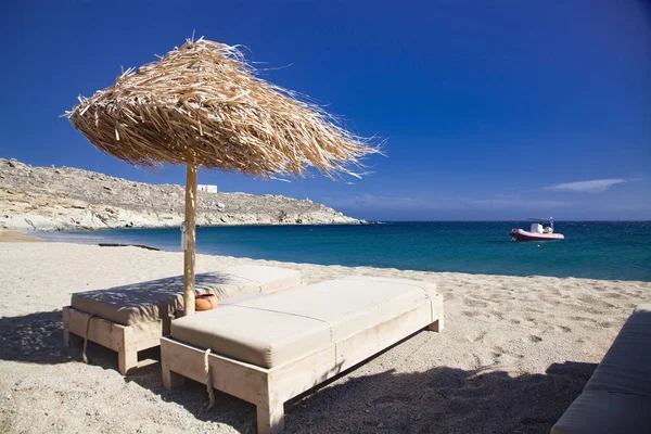 Bella spiaggia a Mykonos Grecia — Foto Stock