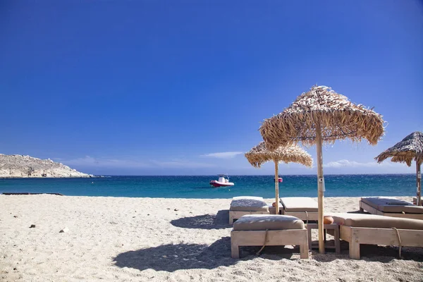 Bella spiaggia a Mykonos Grecia — Foto Stock