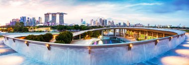 Singapur, Singapur-Mart 2019: canlı Singapore Skyline Wit