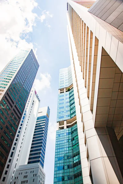 SINGAPORE, SINGAPORE - MARCH 2019: Skyscrapers in Singapore Down — Stock Photo, Image