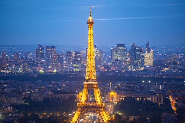 PARIS, FRANCE - 6 MAI 2018 : Vue aérienne de la tour Eiffel et du Par — Photo