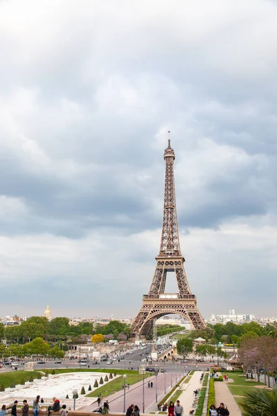 Destino romántico Torre Eiffel París, Francia — Foto de Stock