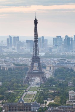 romantik hedef Eyfel kulesi Paris, Fransa - havadan görünümü