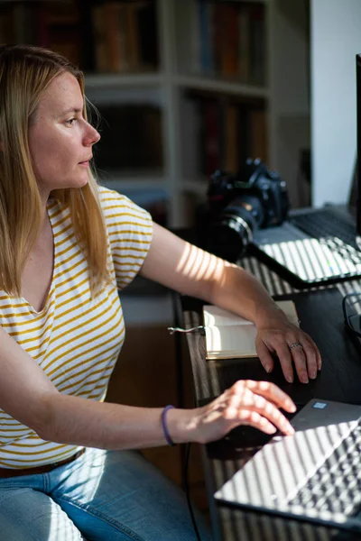 Woman Daydreaming While Working Laptop Home Office Social Media Influence — Stok fotoğraf