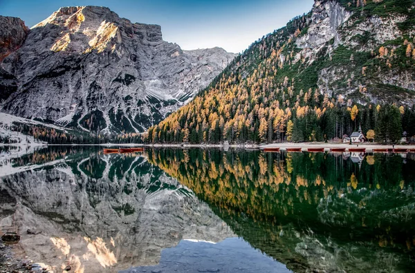 Pragser See Den Dolomiten Südtirol Italien — Stockfoto