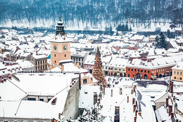ルーマニアのブラゾフの冬の眺め — ストック写真