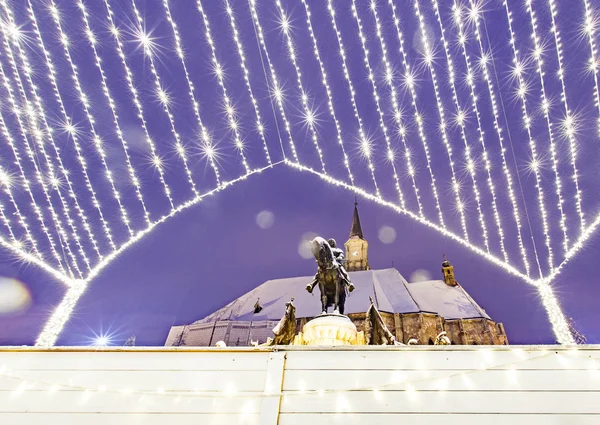 Winter in Cluj-Napoca, Saint Michael church and King Matthias st — ストック写真