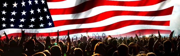 Crowd Celebrating Independence Day United States America Usa Flag Fireworks — Stock Photo, Image