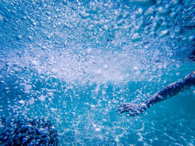 soyut mavi sualtı dünyası