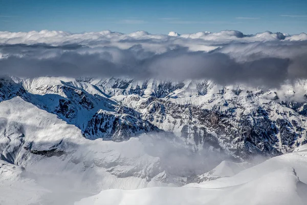 Picos Cobertos Neve Incríveis Nos Alpes Suíços Região Jungfrau Schilthorn — Fotografia de Stock