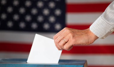 ABD 'de seçimler - oylama ve Amerikan bayrağı