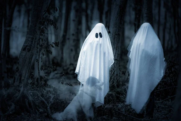 Fantôme Dans Une Forêt Sombre Halloween Fond — Photo