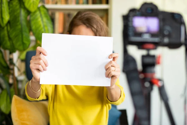 Teacher Vlogger Recording Lesson Camera Online Learning — Stock Photo, Image