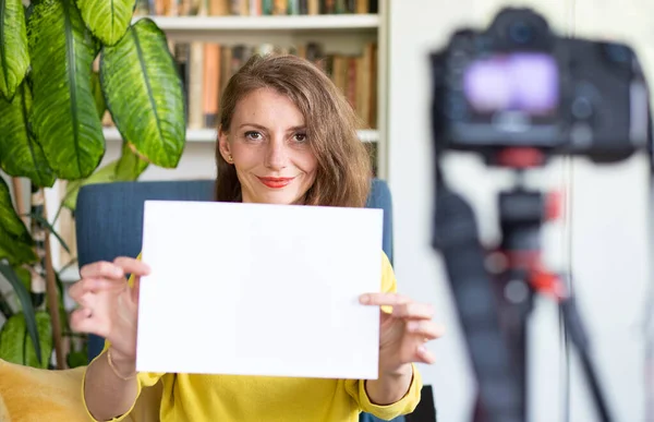 Professor Vlogger Gravar Uma Lição Sobre Câmera Aprendizagem Line — Fotografia de Stock