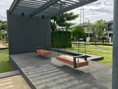 Swing, dekorasyon park üzerine