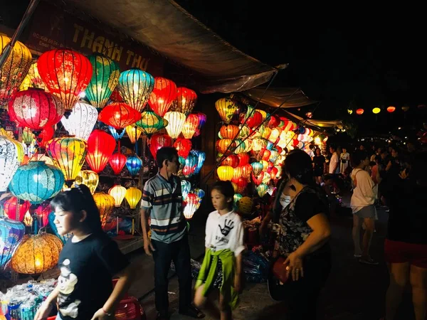 Färgglada Ljuslykta Lamp Shop Night Street Hoi Forntida Stad Vietnam — Stockfoto