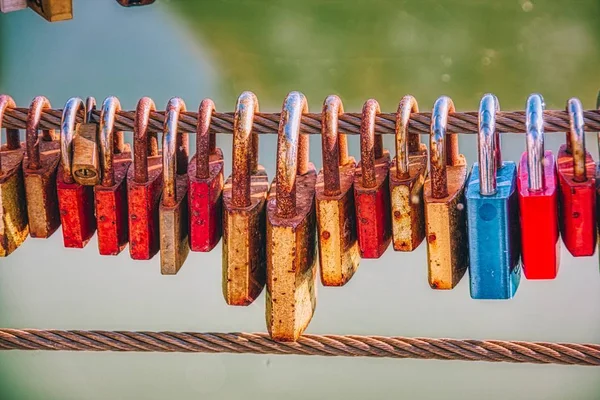 Ein Liebesschloss Ist Ein Vorhängeschloss Das Nach Einer Gewohnheit Der — Stockfoto