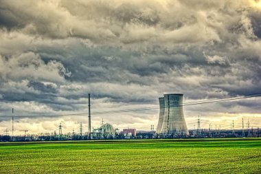 Nükleer santral kapatıldığında, Güneş ve rüzgar enerji elektrik geleceği yatıyor