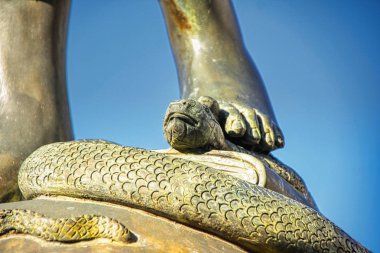 Justitia adalet tanrıçasıdır. Adalet bir kişileştirme justitia mı. 