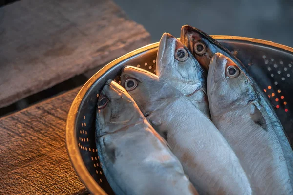 Makrill Trä Bord Och Solen Ljus — Stockfoto