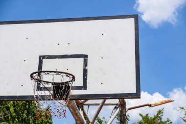 backboard ve mavi gökyüzü