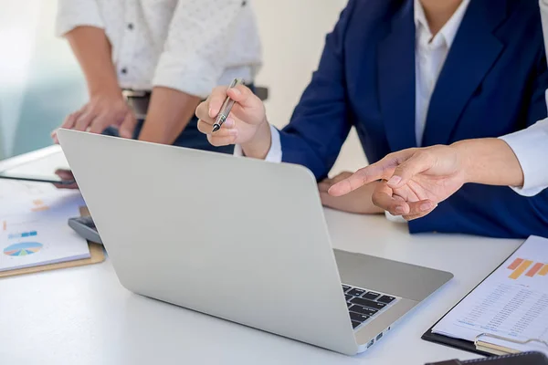 Start Partners Working Casual Clothes Discussing Ideas New Strategy Development — Stock Photo, Image