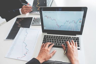 İşletme takımı yatırım ticareti, bu anlaşmayı yeni yaklaşımlar geliştiren bir borsa üzerinde yapıyor..