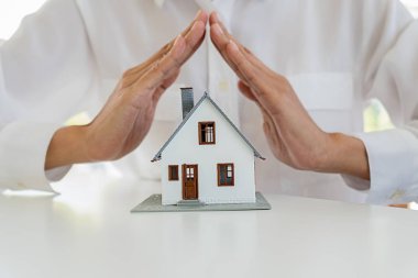 Sigortası konut ev yaşam oto koruma korumak kavramları