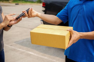 Sürücü koltuğu ambar dışında parsel ile Van sürüş teslimat