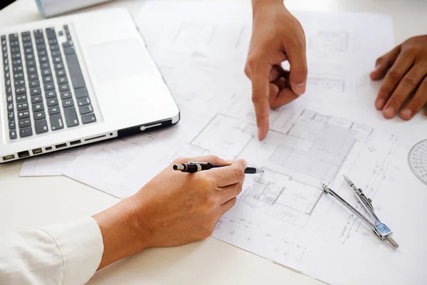 Engineers Discuss Blueprint While Checking Information Tablet Computer Office — Stock Photo, Image