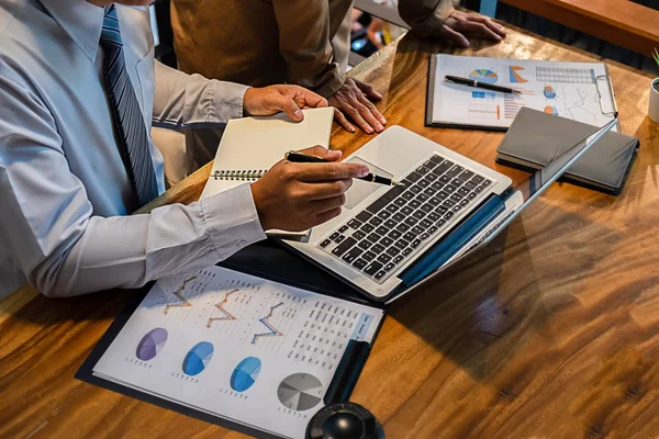 Administrator Kaufmann Finanzinspektor und Sekretär mak — Stockfoto