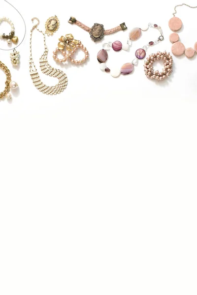 Set Von Damenschmuck Vintage Stil Halskette Cameo Perlen Armband Ohrringe — Stockfoto